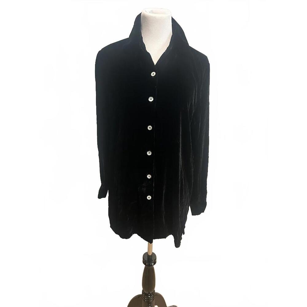 J. Ferrar Black Velvet Shirt/Blouse NWT Size Small Modern Sophisticate Vibes‎